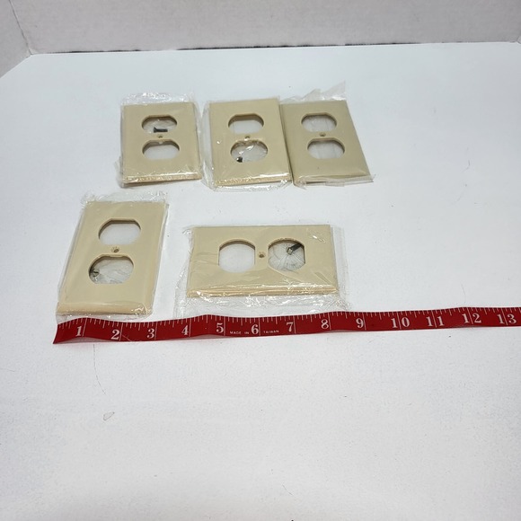 Set of Five 5 One Gang Smooth Line Bakelite Ivory Wall Plates Eagle Brand #1132 - Picture 5 of 5